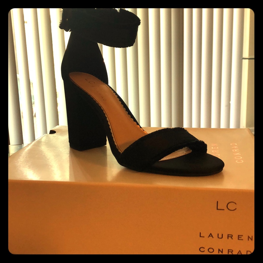 LC LAUREN CONRAD SATIN ANKLE STRAP HEEL